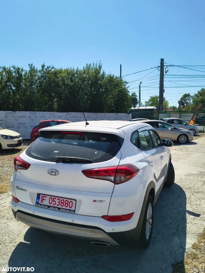 Hyundai Tucson blue 1.7