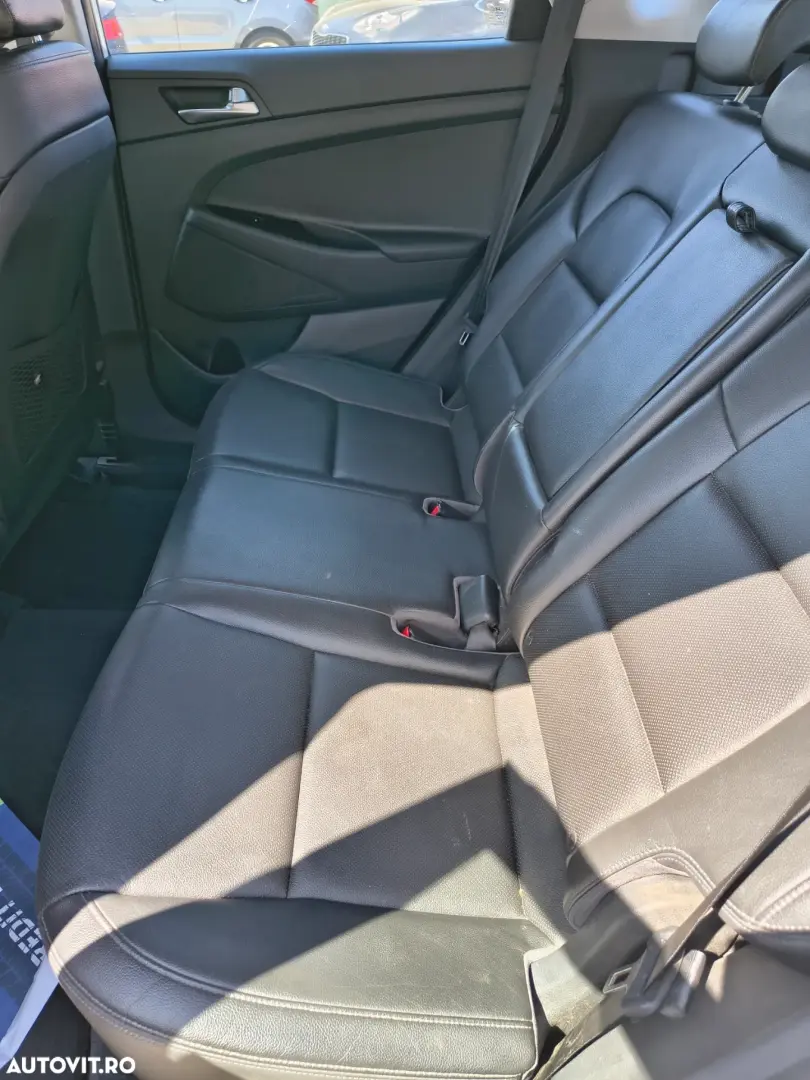 Hyundai Tucson blue 1.7