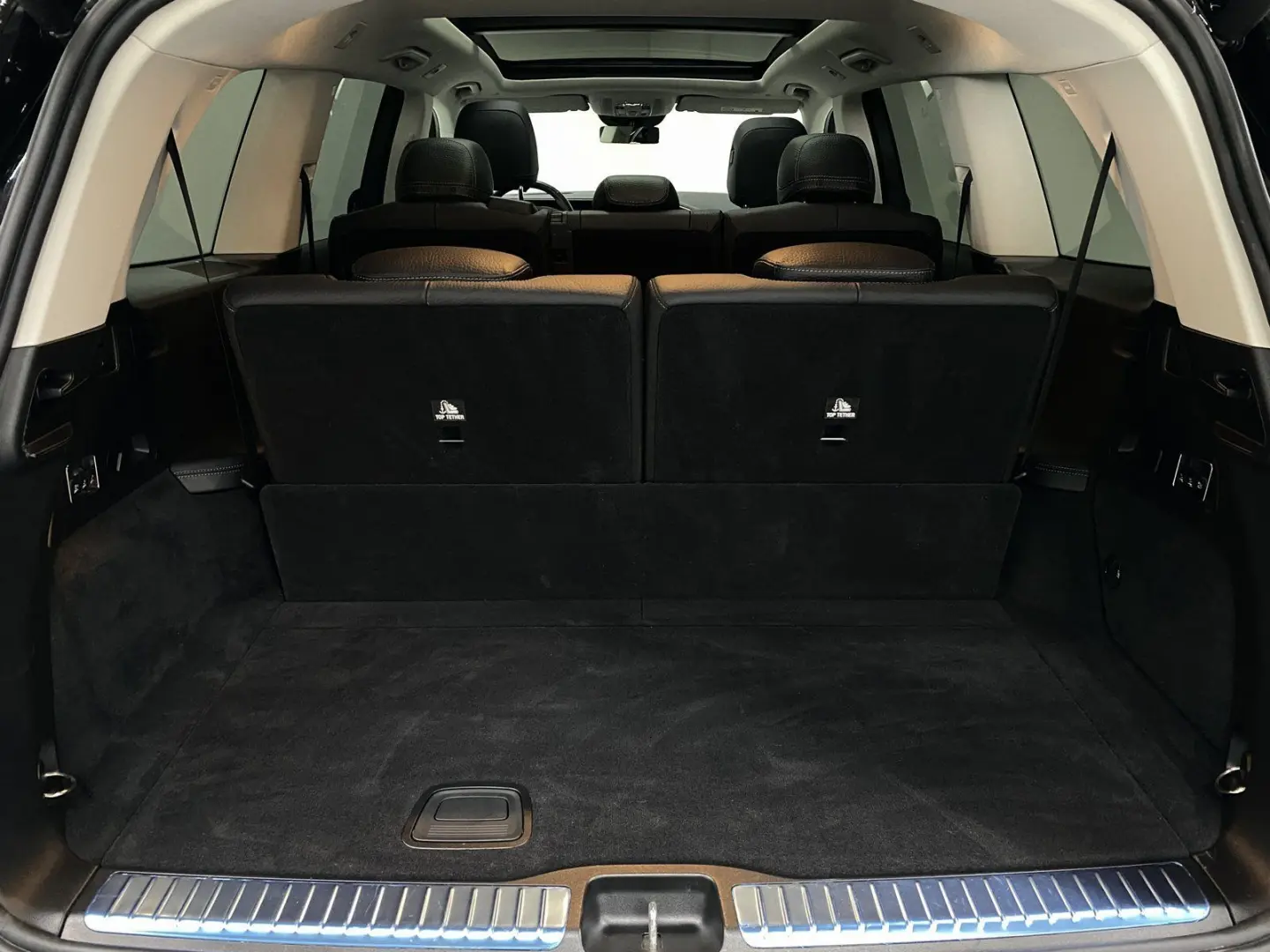 GLS 450 4M AMG DISTR AHK PANO HUD 21  360  KEY