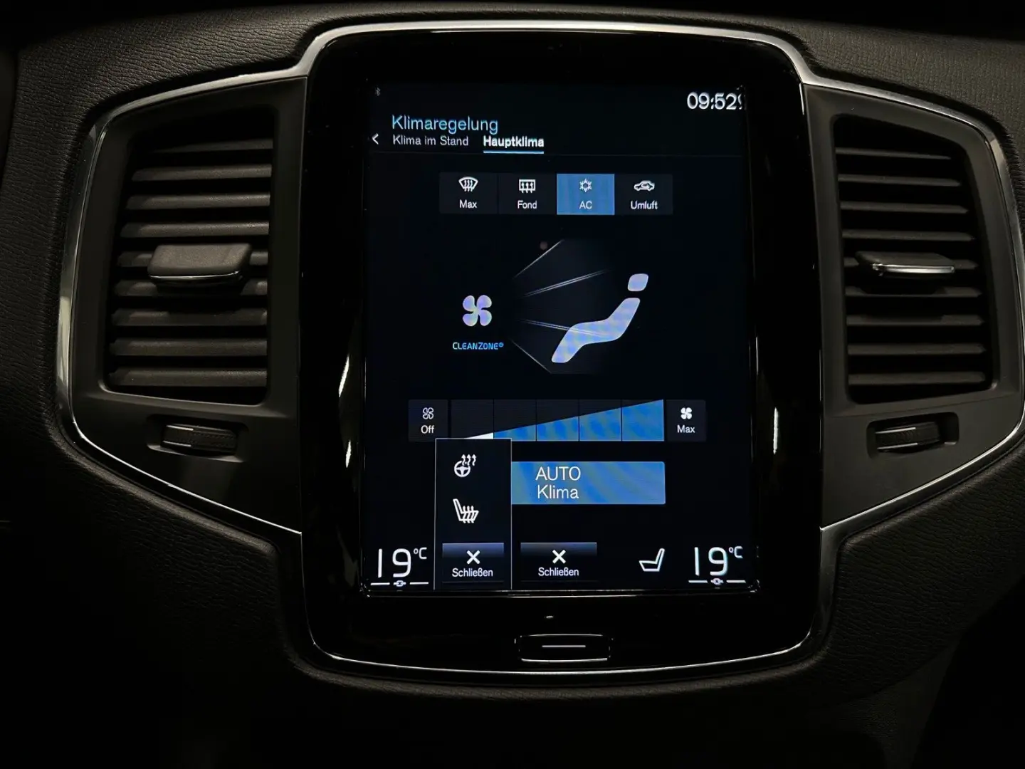 XC90 Momentum Pro AWD  19Zoll AHK LEDER KAMERA