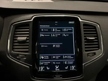 XC90 Momentum Pro AWD  19Zoll AHK LEDER KAMERA