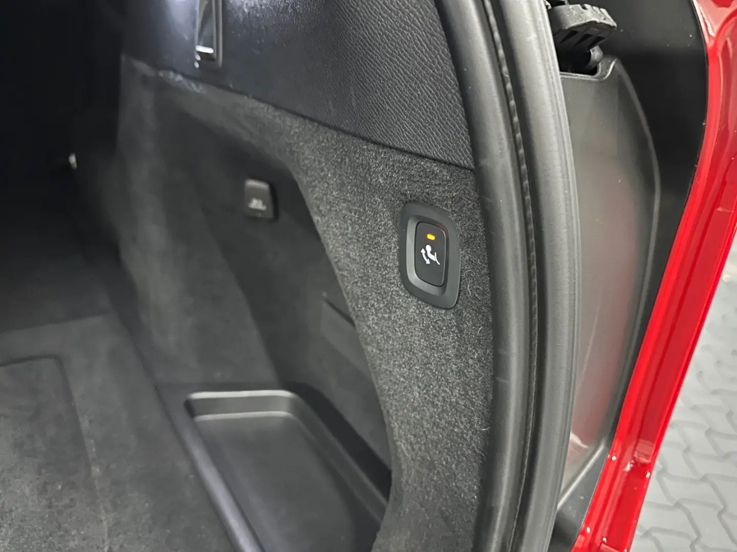 XC90 Momentum Pro AWD  19Zoll AHK LEDER KAMERA