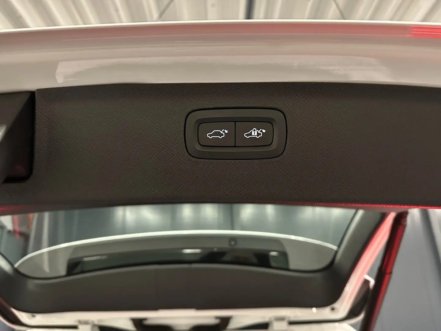 XC90 Momentum Pro AWD  19Zoll AHK LEDER KAMERA