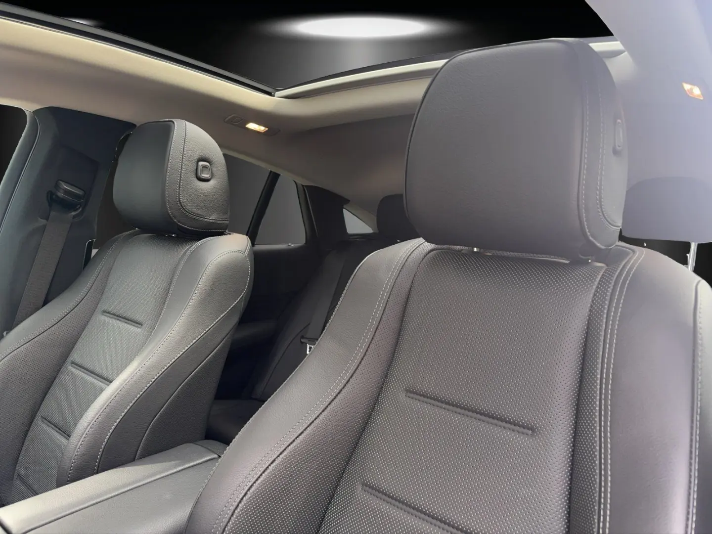 GLE400e AMG Prem AIRMATIC Carbon DISTR Pano MLED