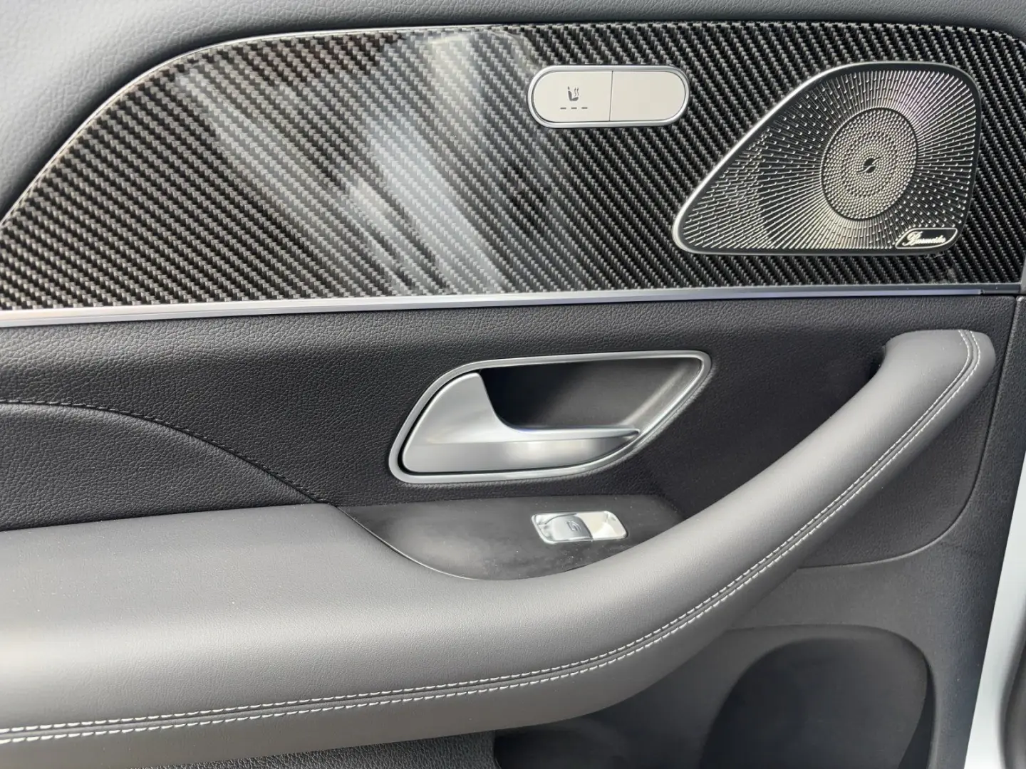 GLE400e AMG Prem AIRMATIC Carbon DISTR Pano MLED