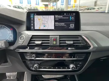 X3 xDrive 30e A M Sport LED ParkAss AHK-klappbar