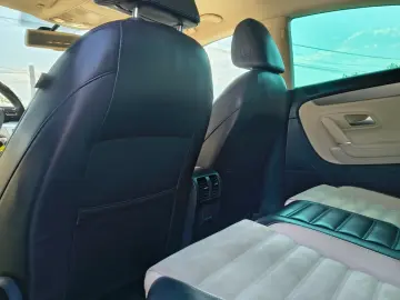 Volkswagen Passat CC 2.0 TDI