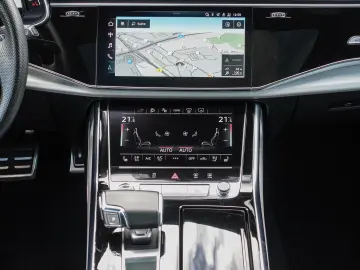 Q8 3.0 TFSI e quattro tiptronic