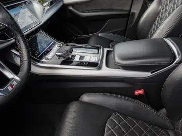 Q8 3.0 TFSI e quattro tiptronic