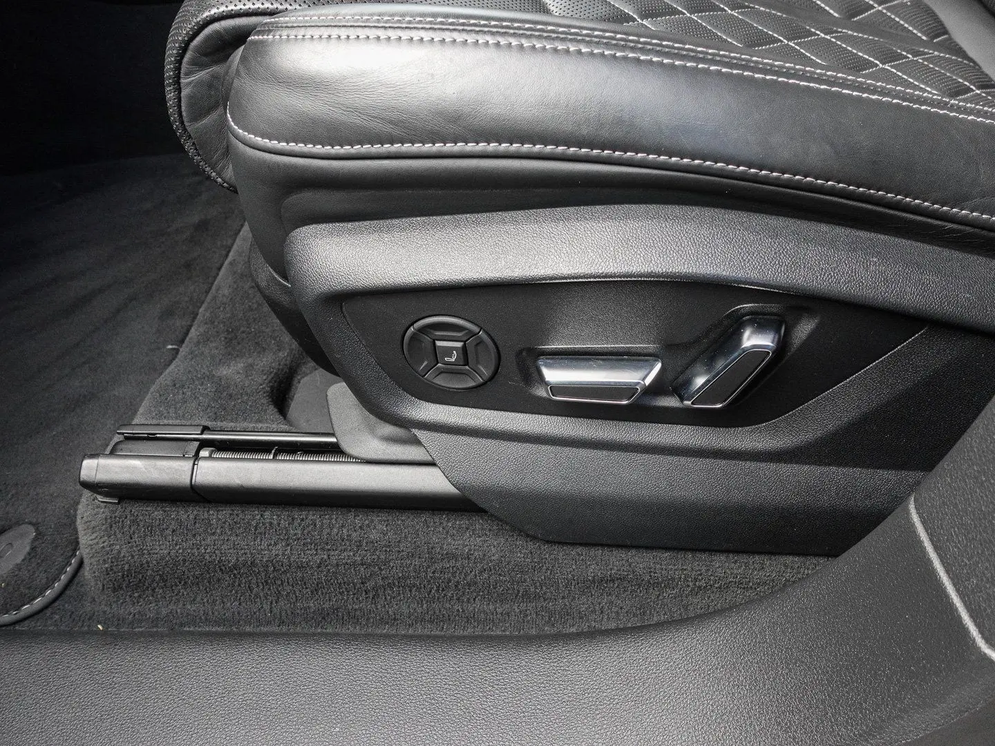 Q8 3.0 TFSI e quattro tiptronic