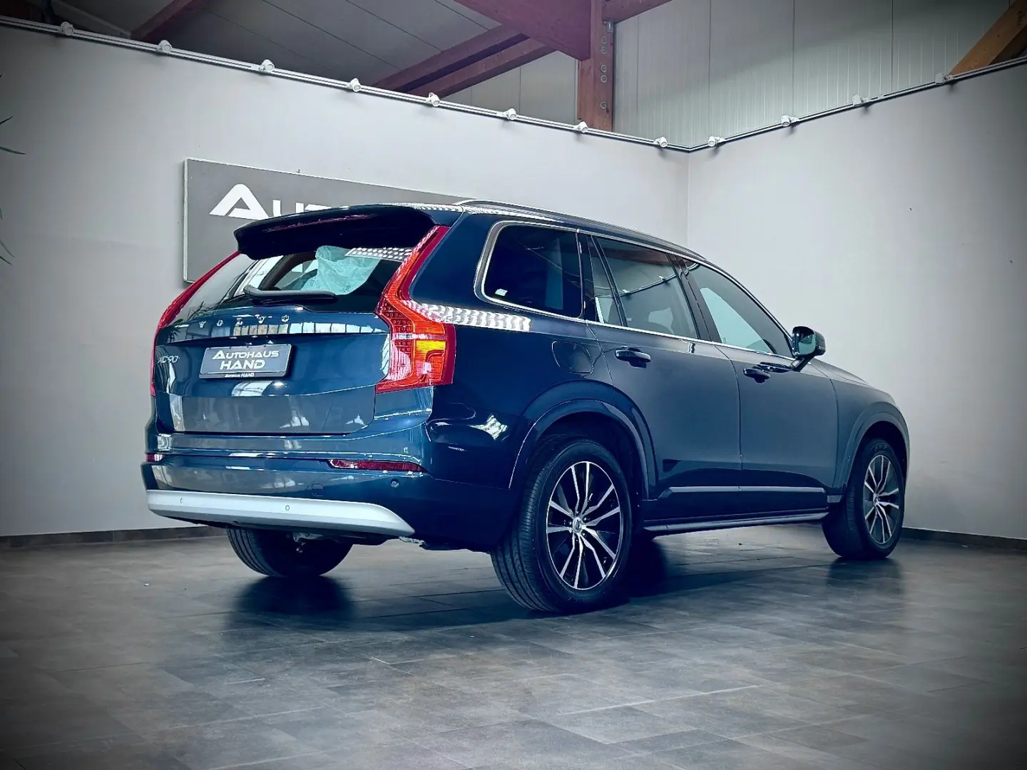 XC90 B5 MOMENTUM PRO AWD 7SITZER THORS HAMMER 1