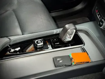 XC90 B5 MOMENTUM PRO AWD 7SITZER THORS HAMMER 1