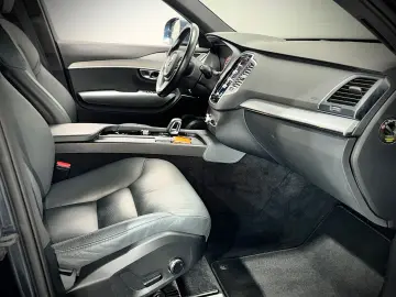 XC90 B5 MOMENTUM PRO AWD 7SITZER THORS HAMMER 1