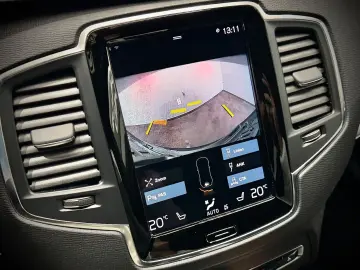 XC90 B5 MOMENTUM PRO AWD 7SITZER THORS HAMMER 1