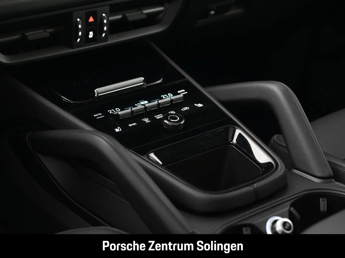 Cayenne E-Hybrid PANO BOSE AGA HD