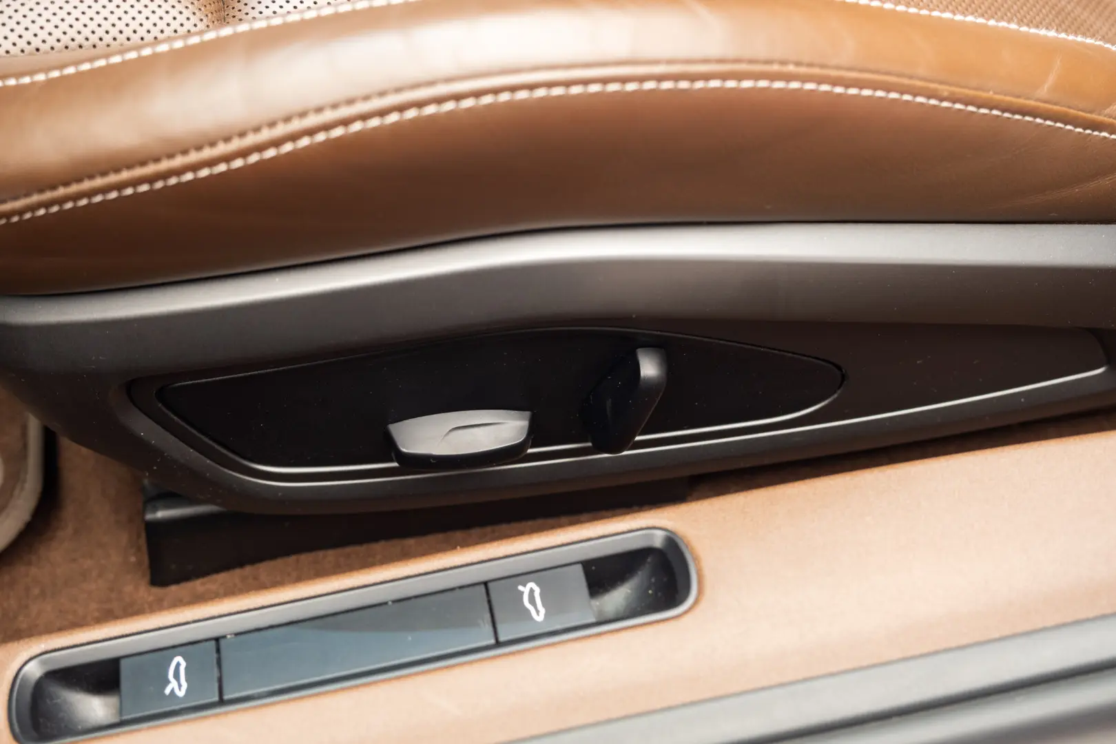 Porsche 911 Carrera 4S Cabrio