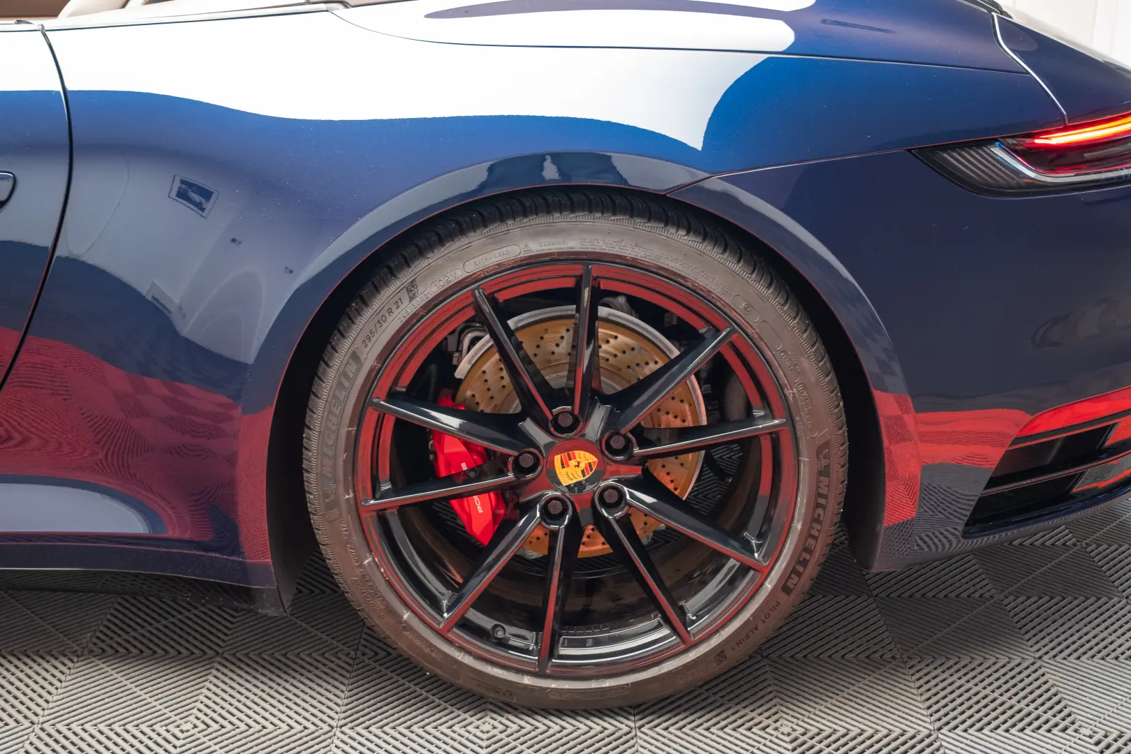 Porsche 911 Carrera 4S Cabrio