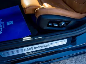 BMW 530i individual HeadUp Incalzire Camera Navi LED