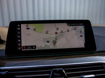 BMW 530i individual HeadUp Incalzire Camera Navi LED