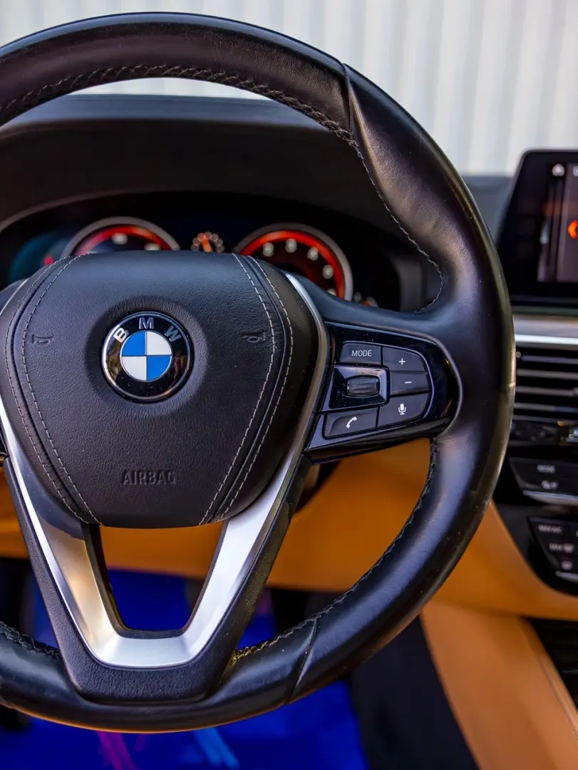 BMW 530i individual HeadUp Incalzire Camera Navi LED