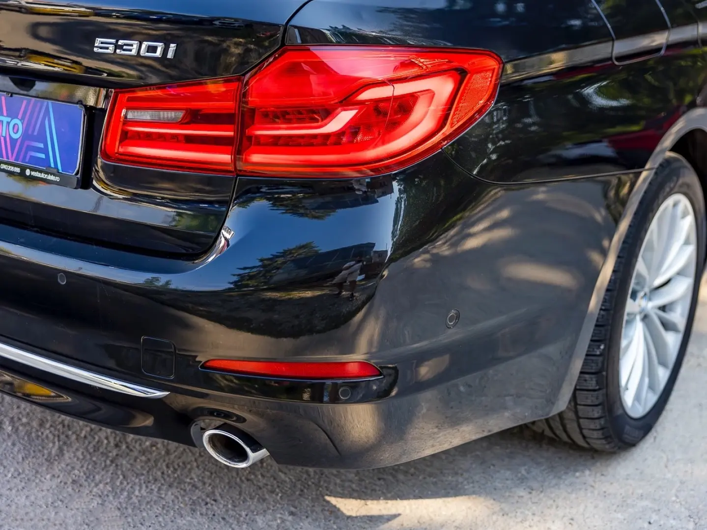 BMW 530i individual HeadUp Incalzire Camera Navi LED