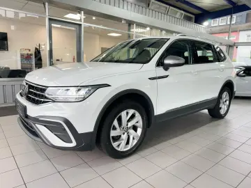 Tiguan Allspace Life 2.0 TDI DSG LED VIRT PDC