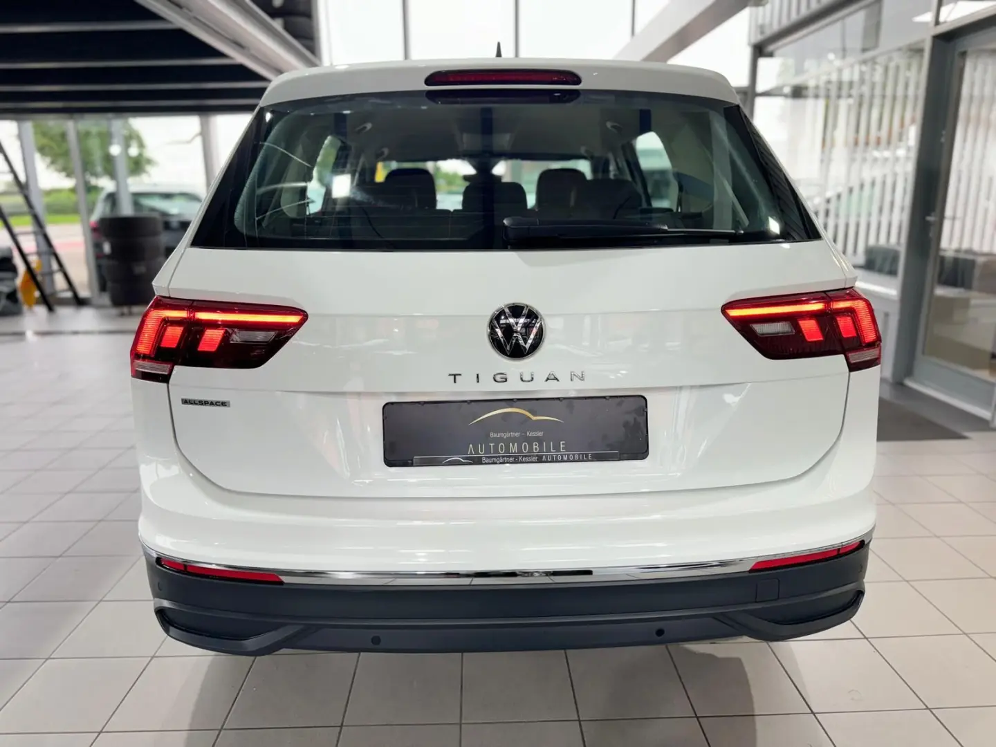 Tiguan Allspace Life 2.0 TDI DSG LED VIRT PDC