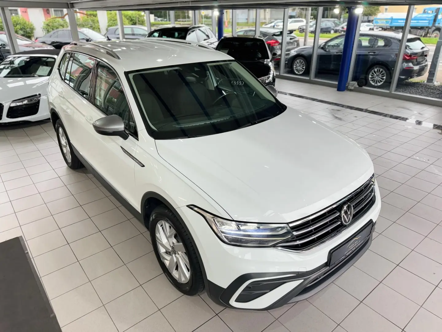 Tiguan Allspace Life 2.0 TDI DSG LED VIRT PDC
