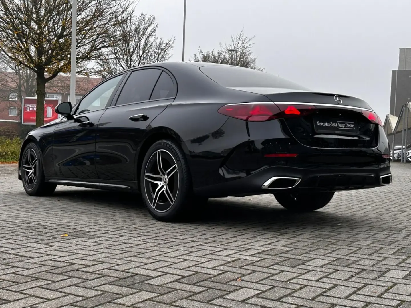 E 200 AMG Night Superscreen Digital Light 360