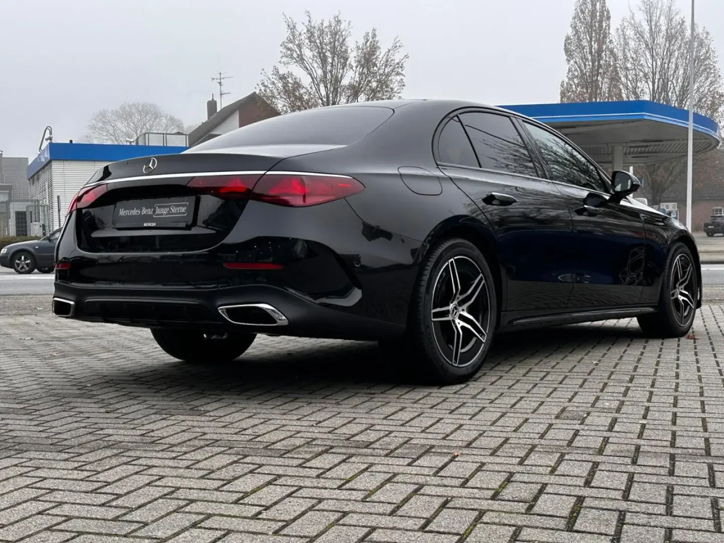 E 200 AMG Night Superscreen Digital Light 360