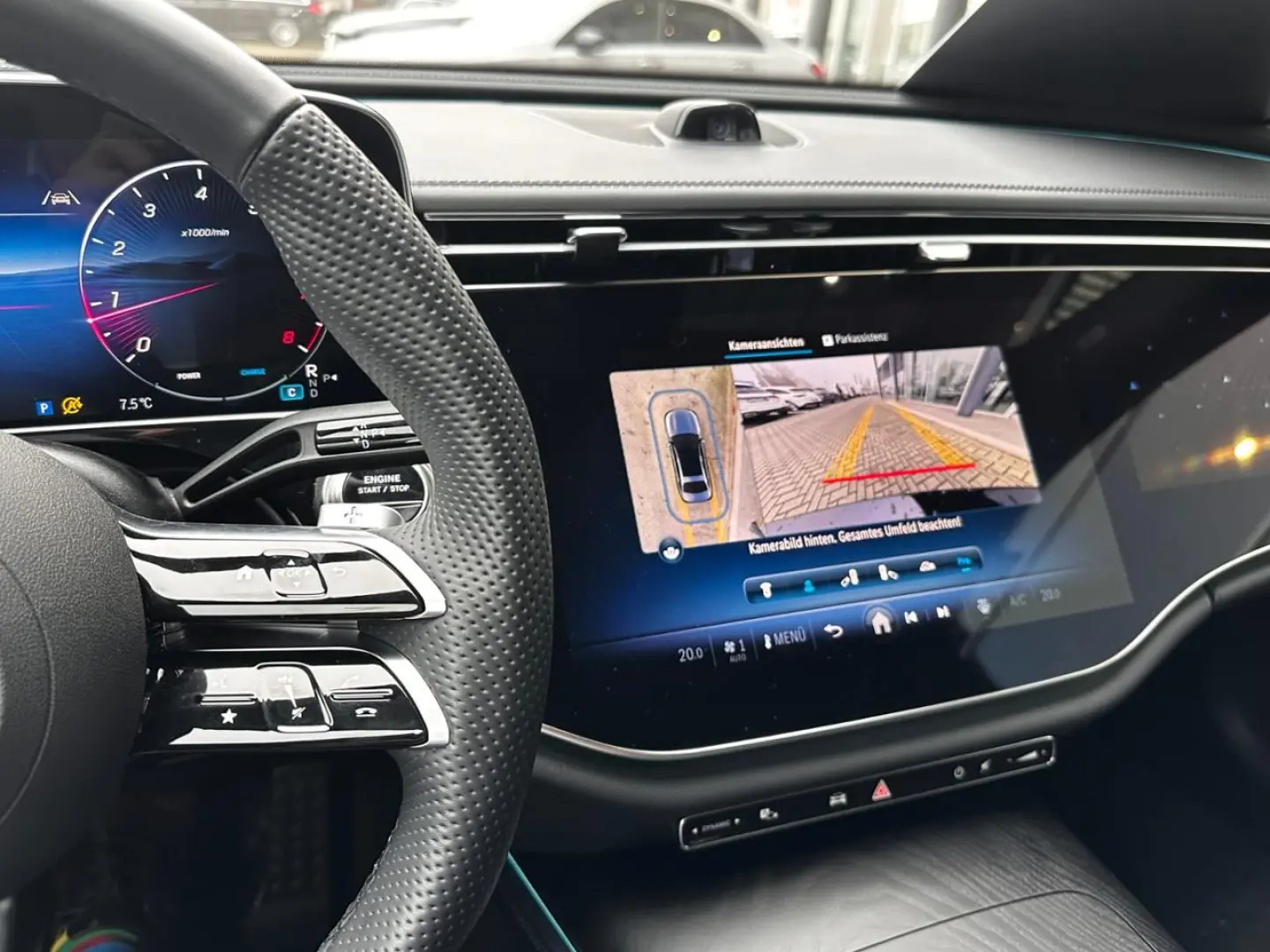 E 200 AMG Night Superscreen Digital Light 360