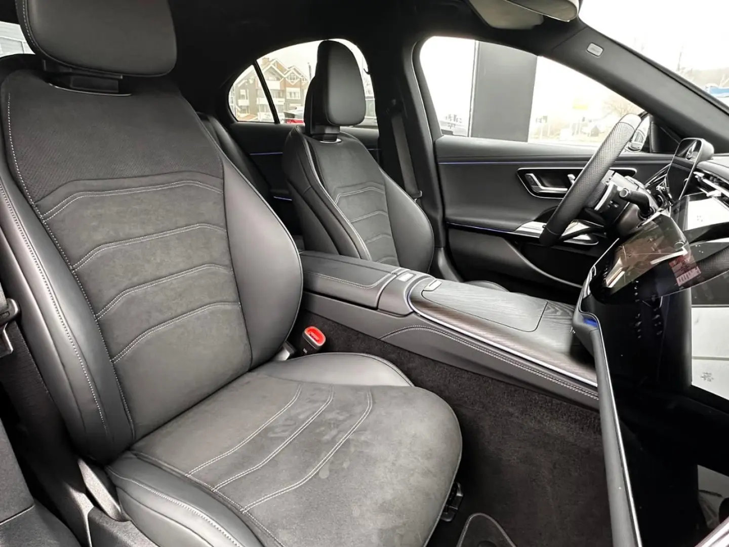 E 200 AMG Night Superscreen Digital Light 360