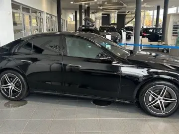 E 200 AMG Night Superscreen Digital Light 360