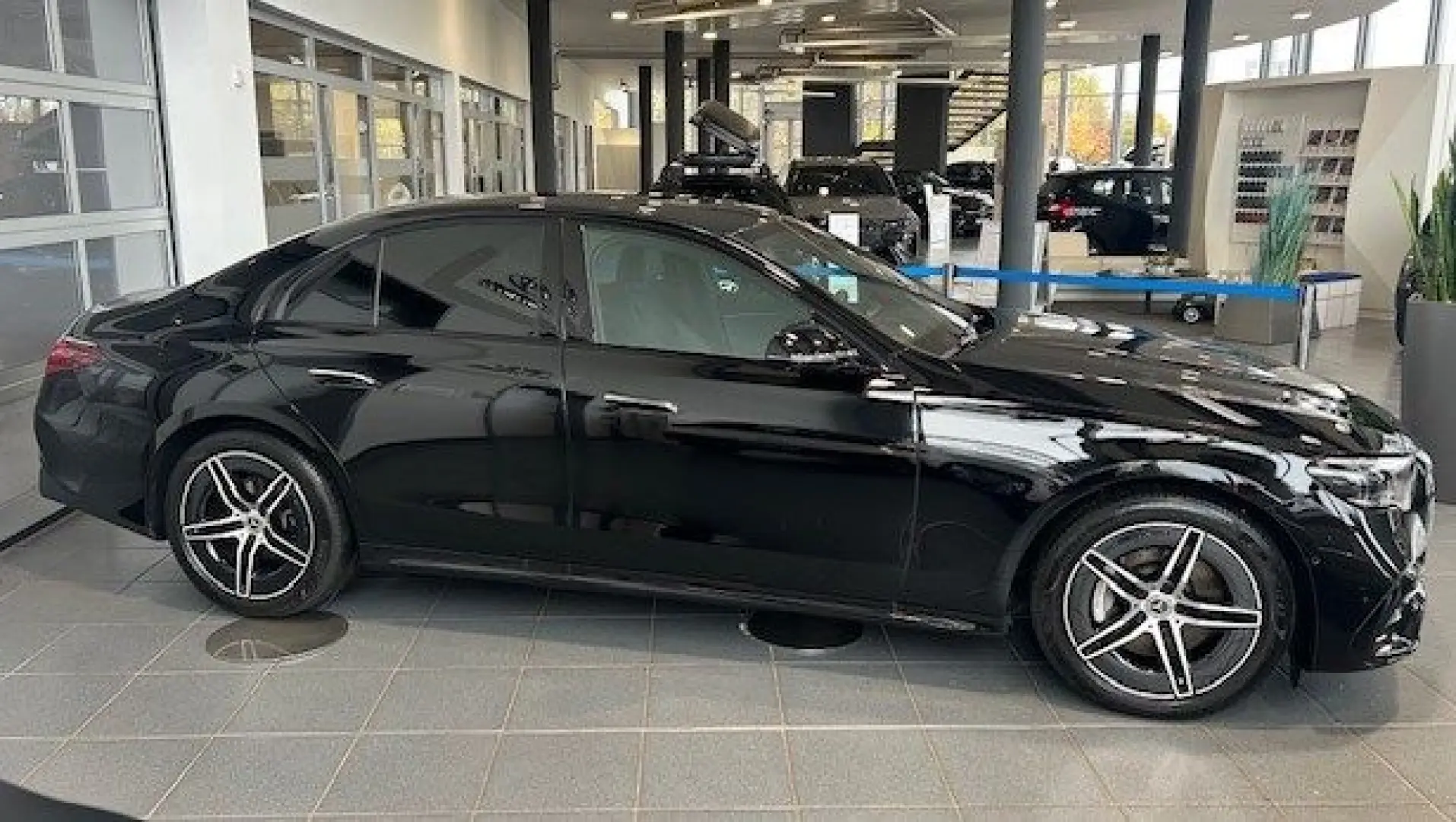 E 200 AMG Night Superscreen Digital Light 360