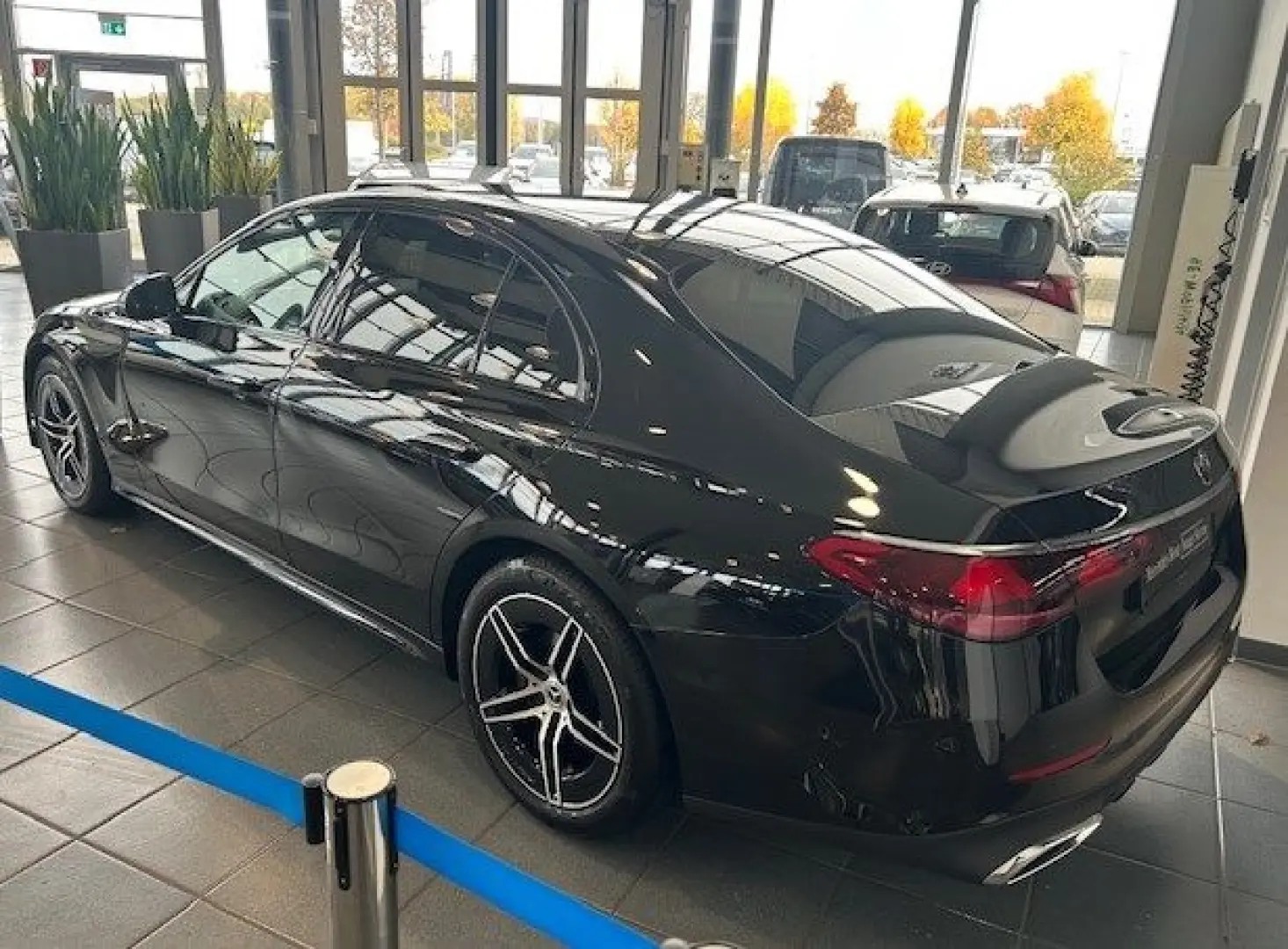 E 200 AMG Night Superscreen Digital Light 360