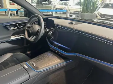 E 200 AMG Night Superscreen Digital Light 360