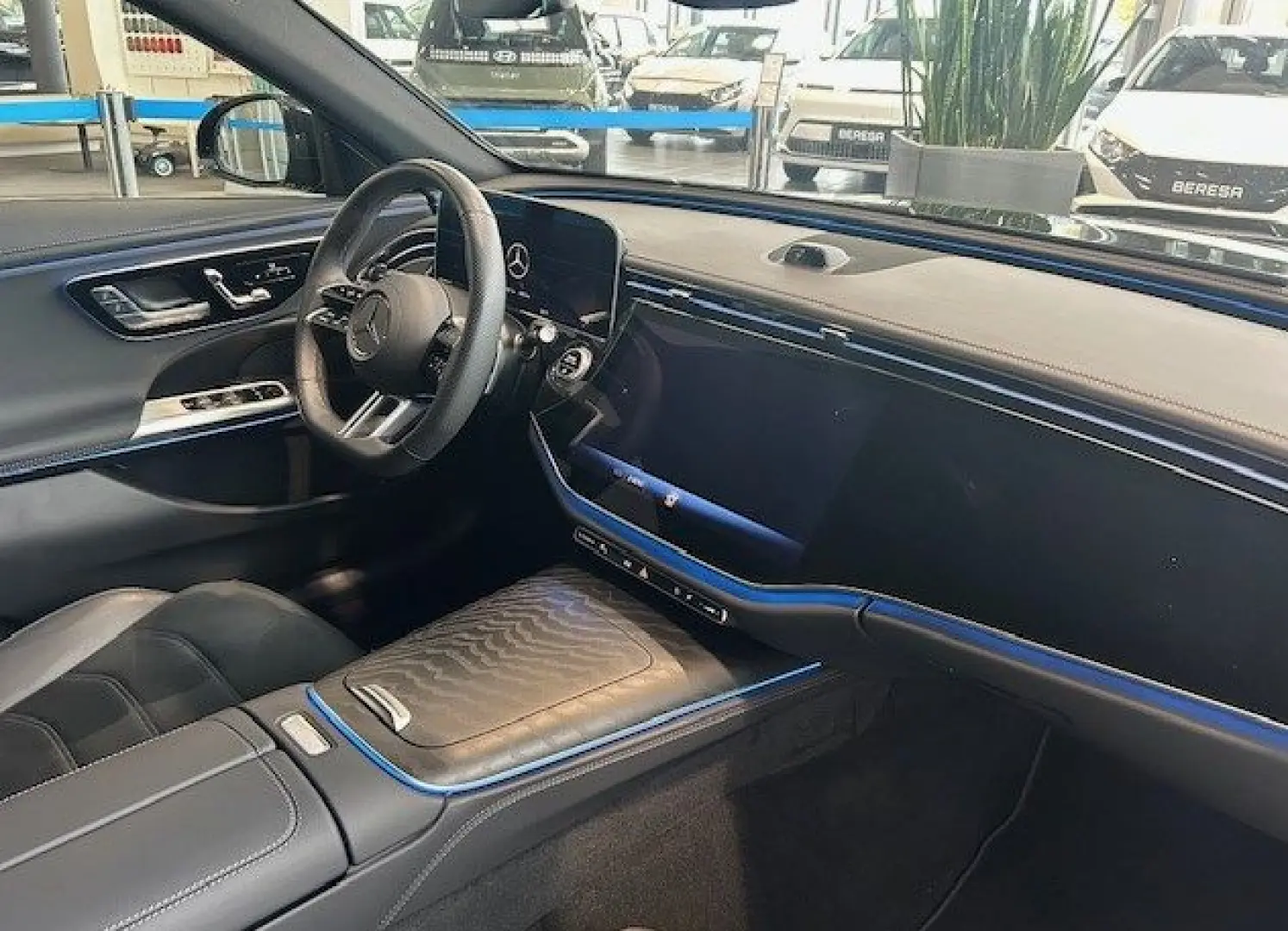 E 200 AMG Night Superscreen Digital Light 360