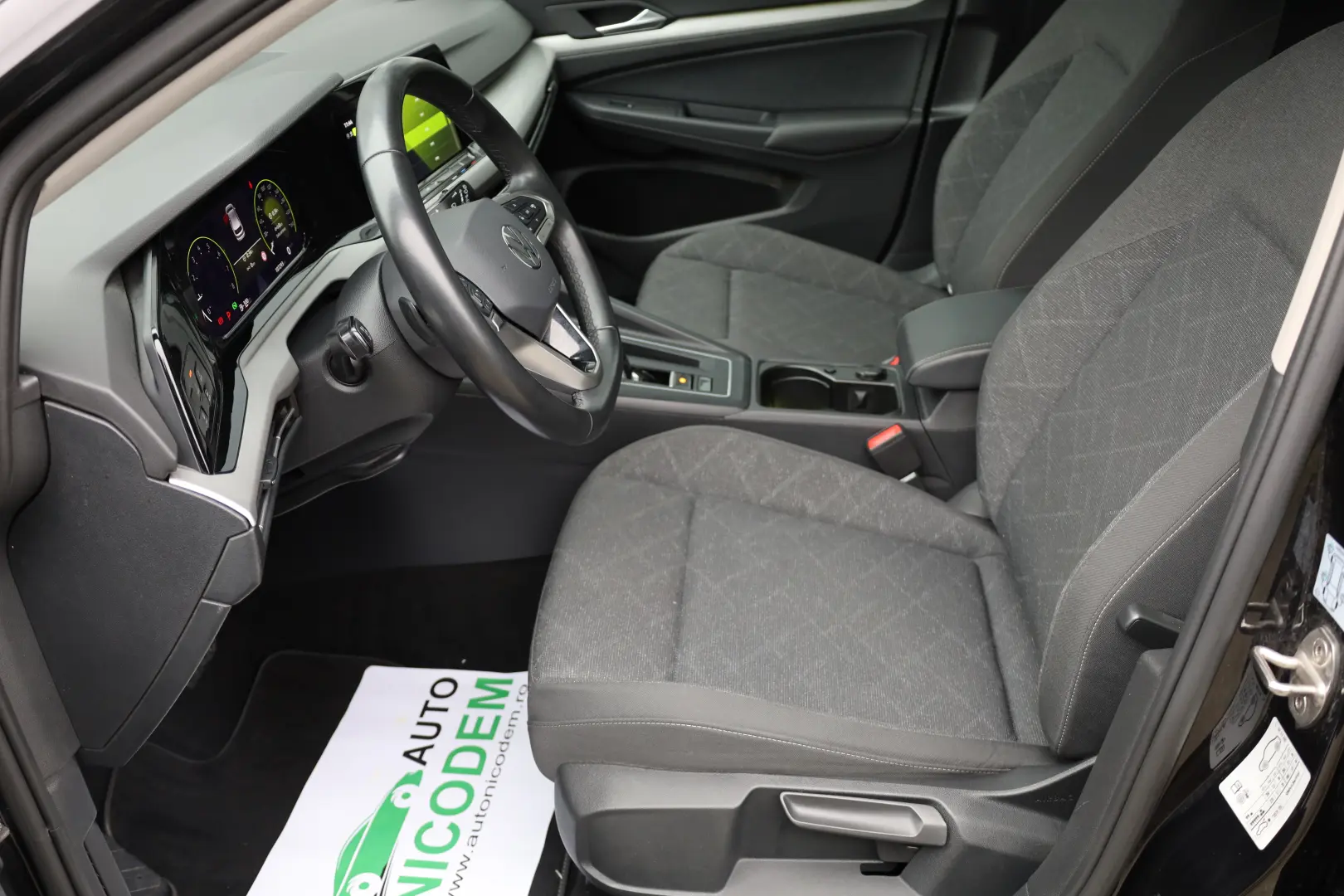 Pret NET 16528 Euro - Pret BRUT 19999 Euro