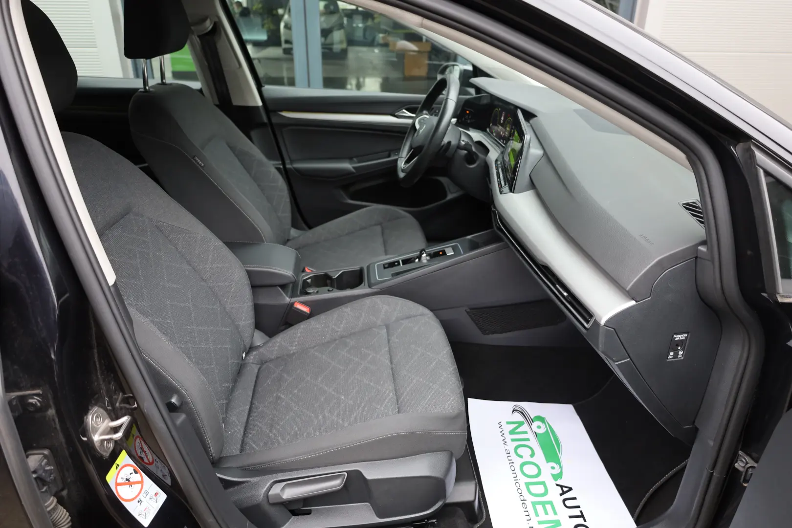 Pret NET 16528 Euro - Pret BRUT 19999 Euro