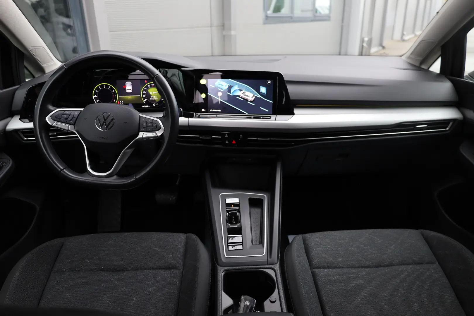 Pret NET 16528 Euro - Pret BRUT 19999 Euro