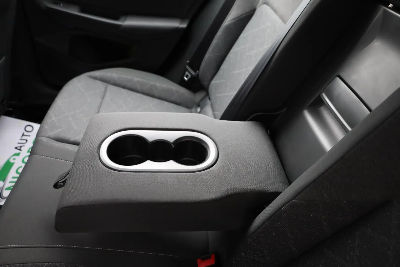 Pret NET 16528 Euro - Pret BRUT 19999 Euro