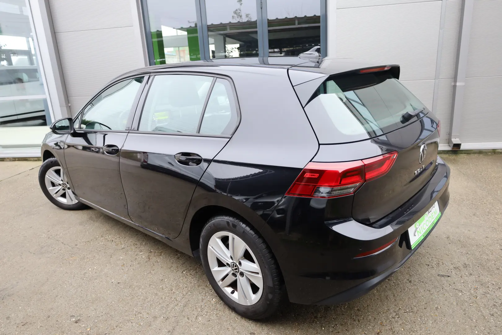 Pret NET 16528 Euro - Pret BRUT 19999 Euro