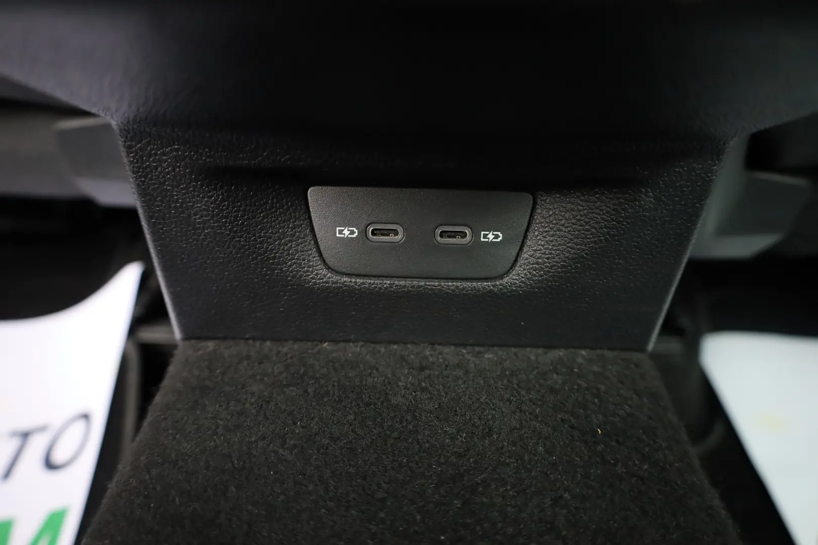 Pret NET 16528 Euro - Pret BRUT 19999 Euro