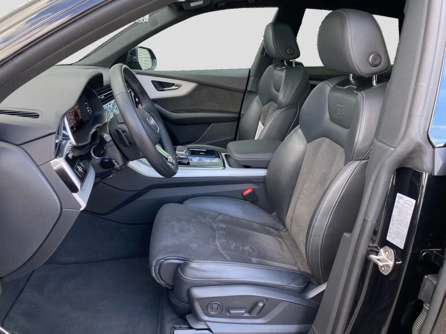 Q8 55TFSI quattro S tronic Matrix B&O Pano CAM