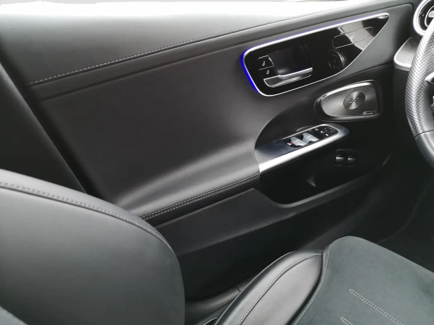 C 300 e AMG Burmester SpurH Night-Paket LED SHZ