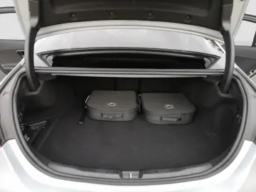 C 300 e AMG Burmester SpurH Night-Paket LED SHZ