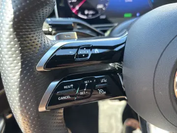 C300e   Lim.   AHK   AMG & Night  Garantie