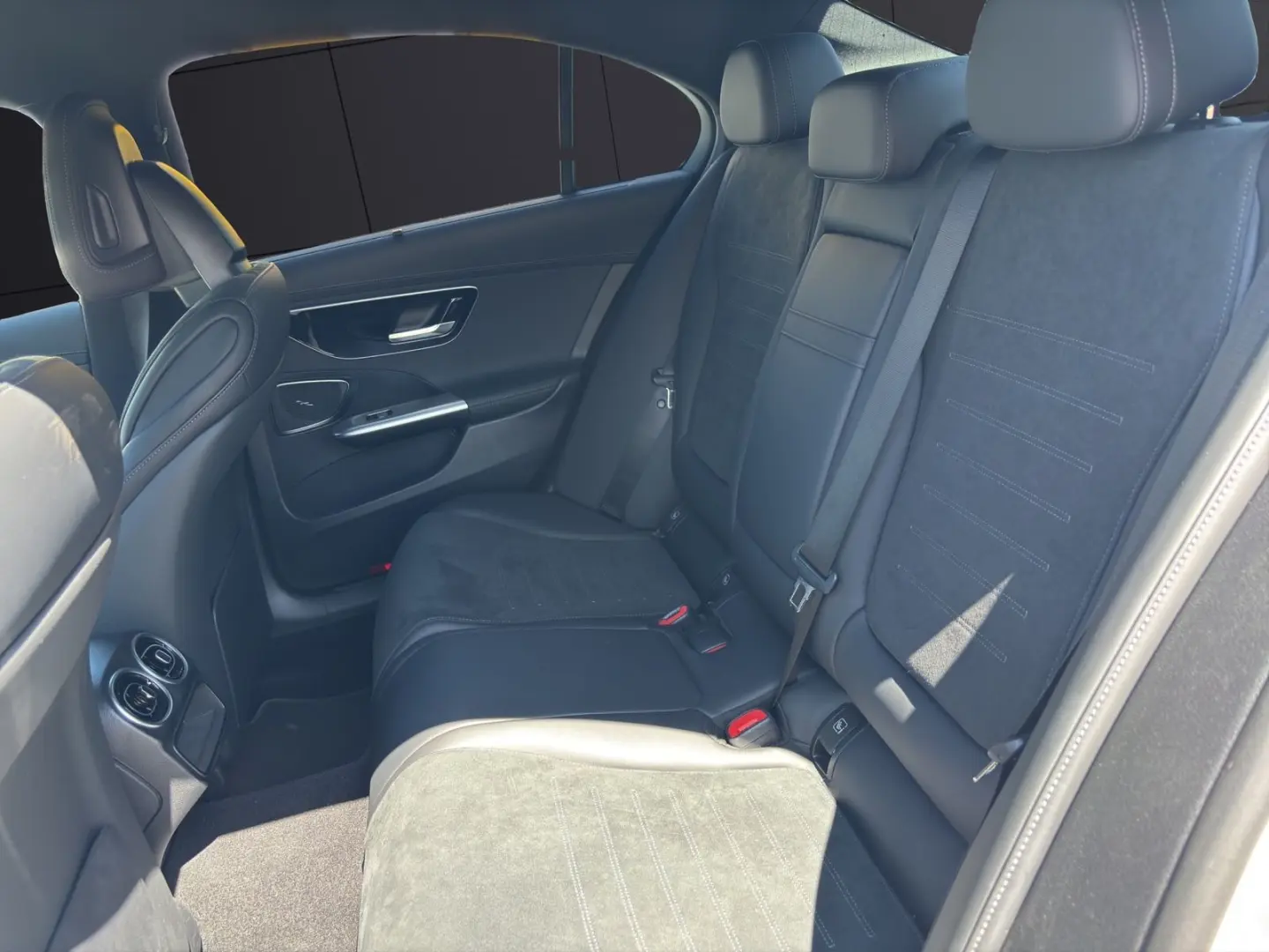 C300e   Lim.   AHK   AMG & Night  Garantie