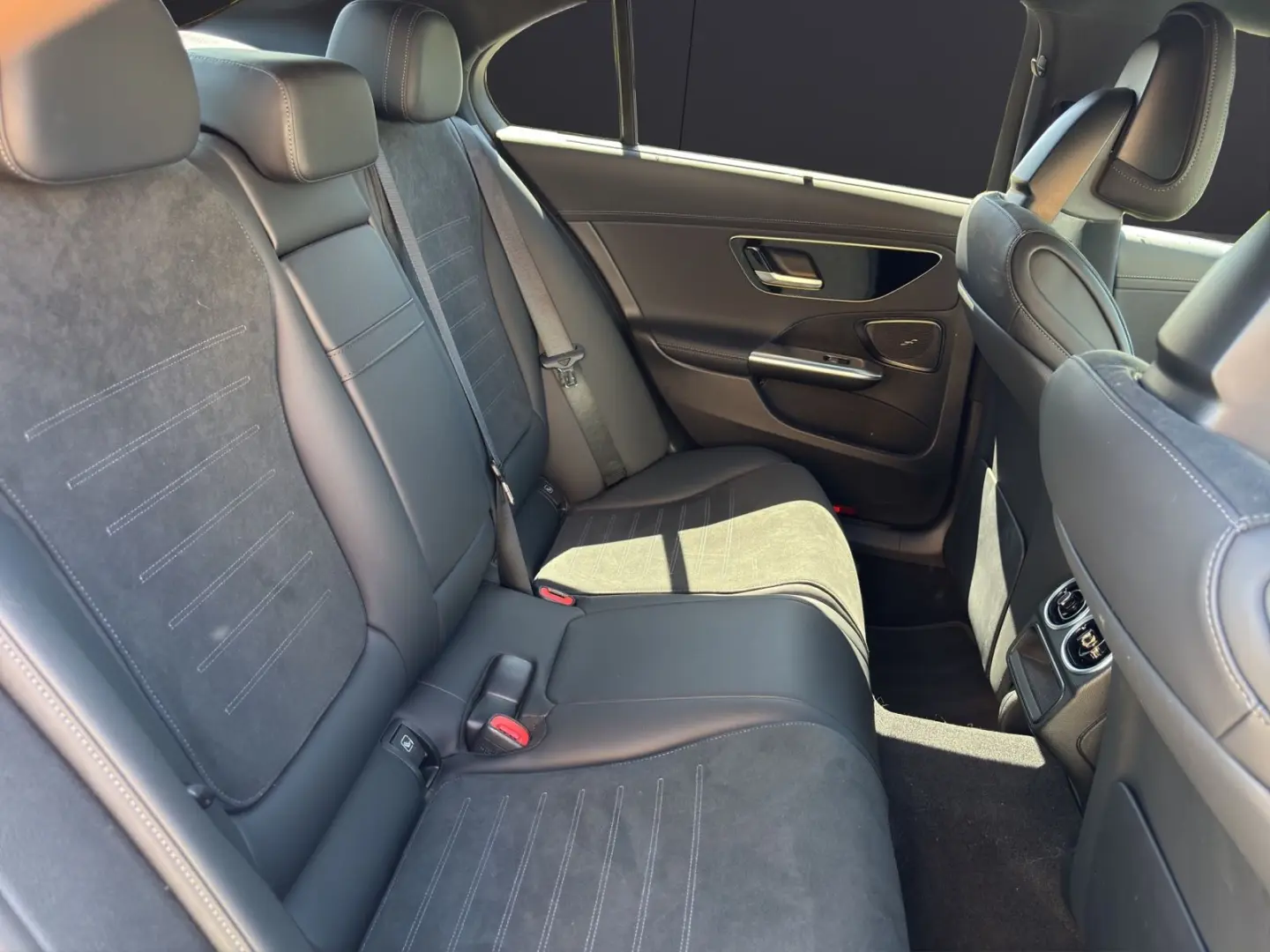 C300e   Lim.   AHK   AMG & Night  Garantie