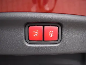 C 300 4Matic AMG LINE PANO KAMERA MEMORY BURM.